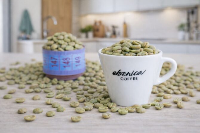 zelena kava v EBENICA šálke