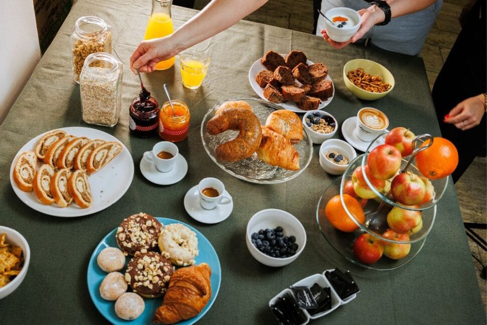 raňajky a dobré espresso