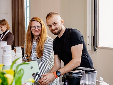 baristi na ochutnávke kávy EBENICA