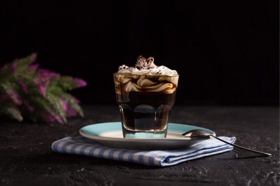 viedenská káva ilustračný