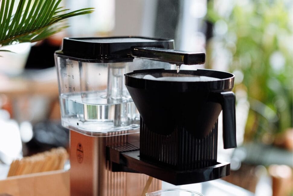 drip coffee maker ilustračný