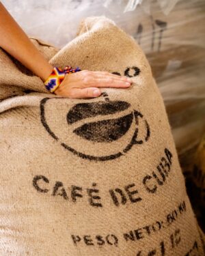 Z Kuby až k nám do pražiarne 🇨🇺☕️ Čerstvé zrná&hellip;